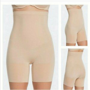 NEW Spanx OnCore High-Waisted Mid-Thigh Short S